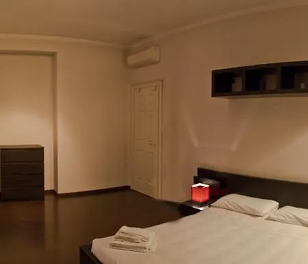 Guarneri Flat